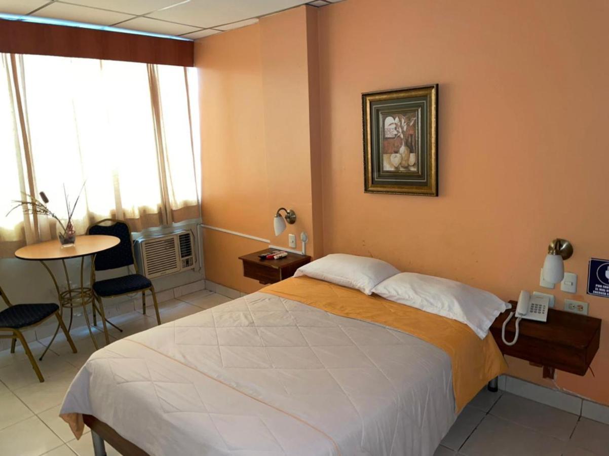 Tropical Inn Hotel Guayaquil Exteriör bild