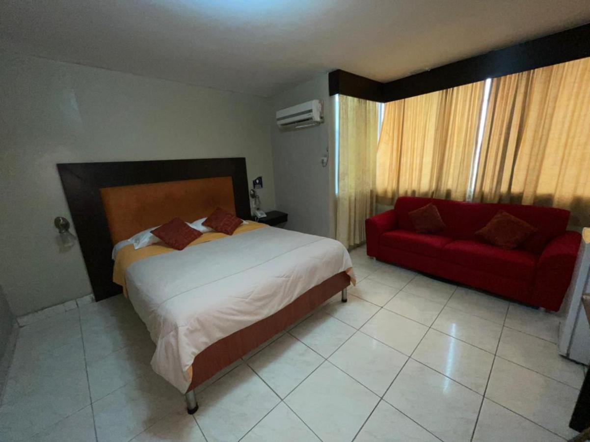 Tropical Inn Hotel Guayaquil Exteriör bild