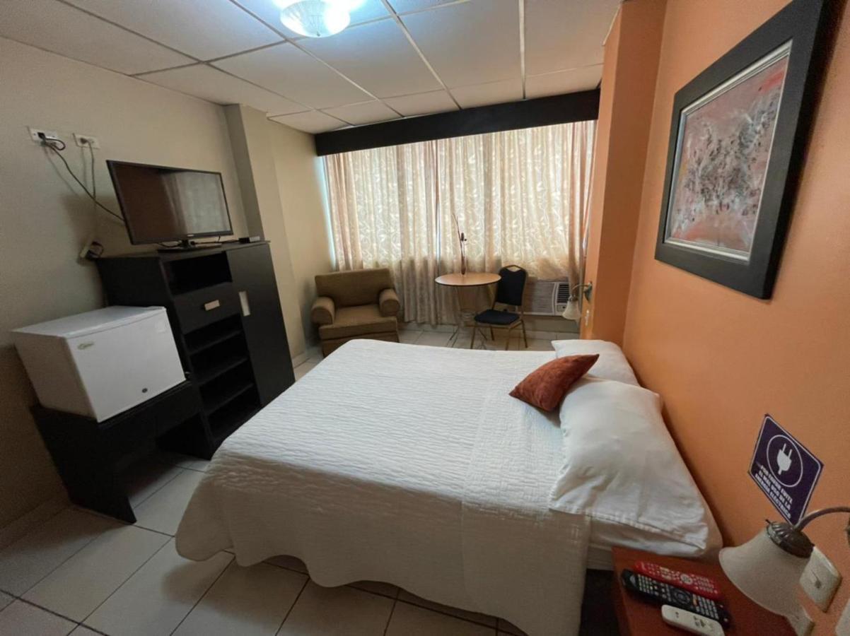 Tropical Inn Hotel Guayaquil Exteriör bild