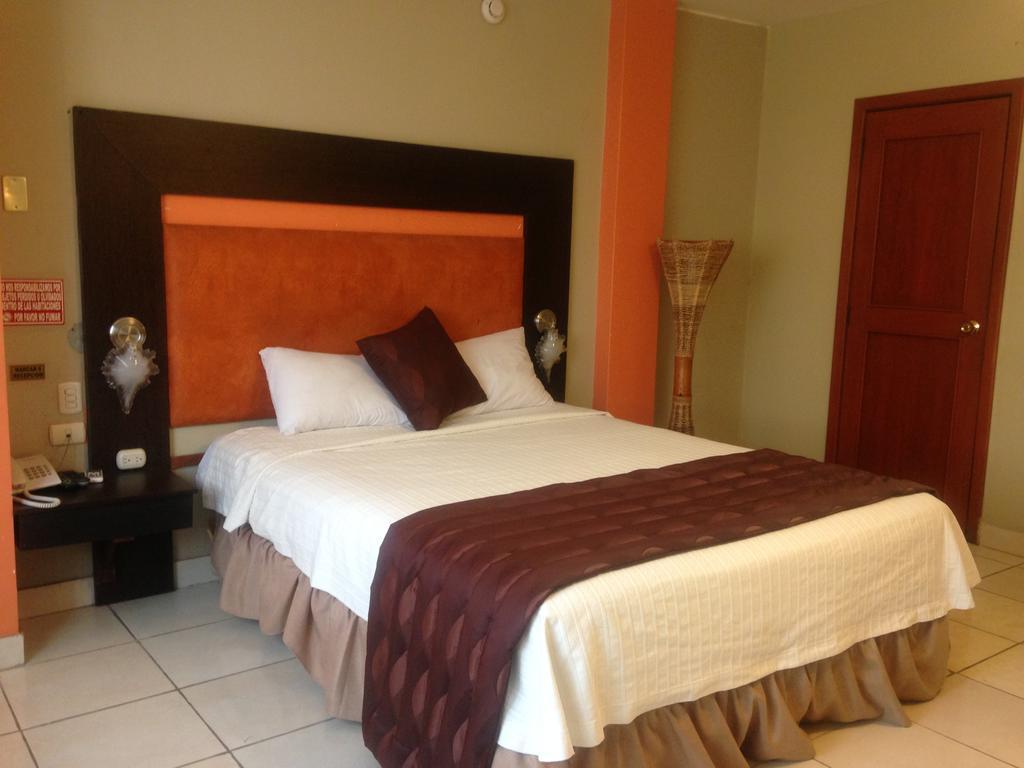 Tropical Inn Hotel Guayaquil Exteriör bild