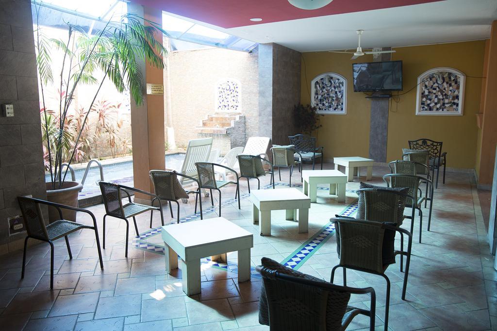 Tropical Inn Hotel Guayaquil Exteriör bild