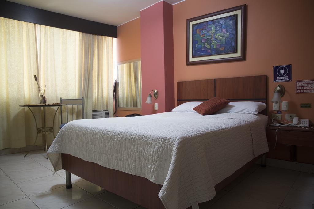 Tropical Inn Hotel Guayaquil Exteriör bild