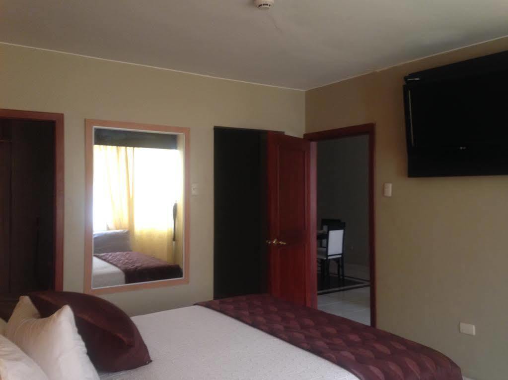 Tropical Inn Hotel Guayaquil Exteriör bild