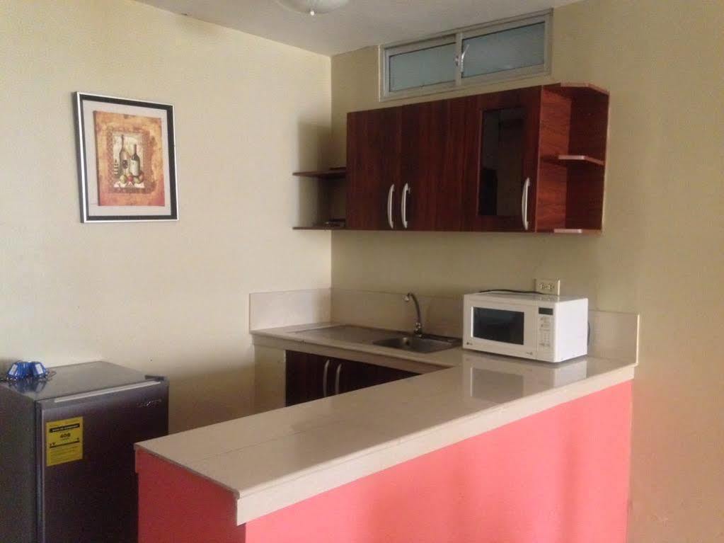 Tropical Inn Hotel Guayaquil Exteriör bild